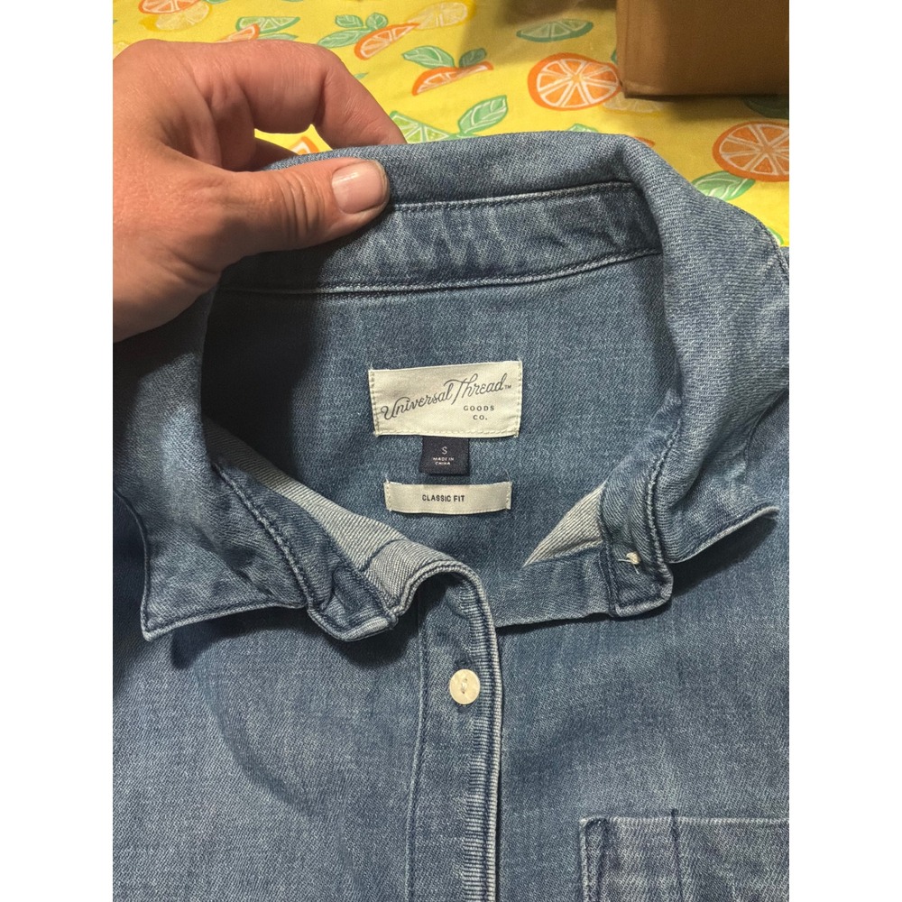 Western Womens Universal Thread Denim Button Down Shirt S Blue - Picture 2 of 6